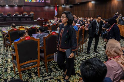 Dalam Sidang MK, Sri Mulyani Akui Bagi-bagi Beras 10 Kilogram Bukan Bagian Bansos