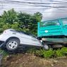 Tak Kuat Nanjak, Truk Tabrak 5 Mobil dan Motor di Banjarbaru