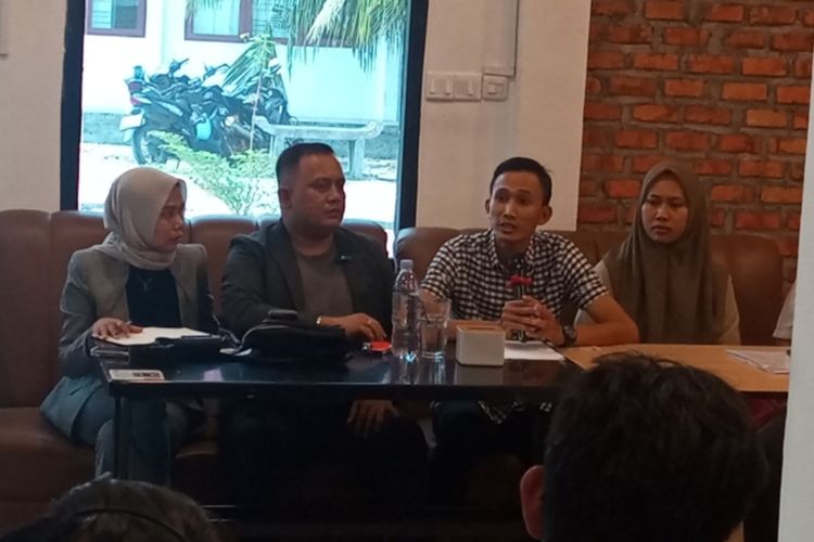 Ajudan Gubernur Riau Nonaktif Gugat KPK Rp 11 Miliar, Klaim Nama Dicatut