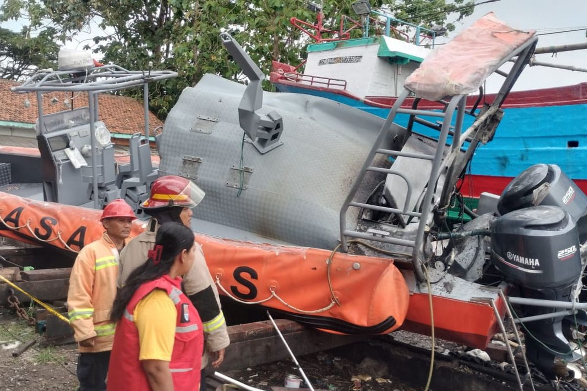 Penjelasan Basarnas soal Kapal yang Meledak dan Terbakar di Cilacap