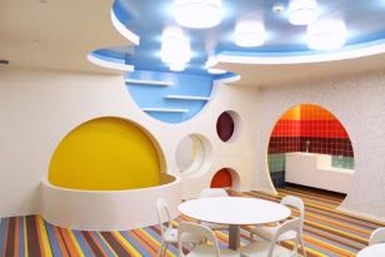 Estudio Amatam memberikan tampilan menarik bagi Kalorias Children Space. Tempat bermain dan berkegiatan anak-anak ini berada di dalam kompleks Kelab Kesehatan Kalorias di Lisabon, Portugal.
