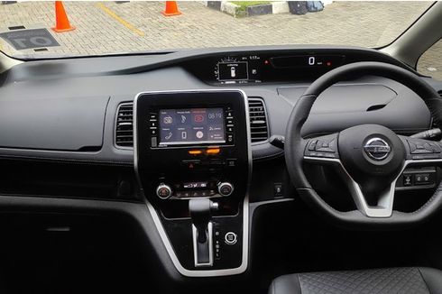 All New Nissan Serena, Kelapangan Sisi Interior