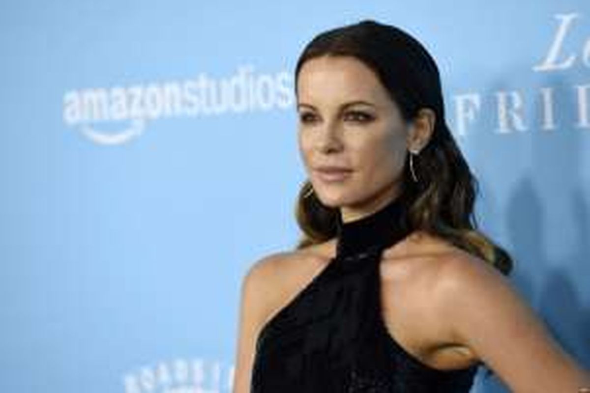 Kate Beckinsale hadir pada acara pemutaran perdana film Love and Friendship di Los Angeles, California, AS, pada 3 Mei 2016 waktu setempat.