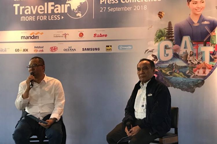 Suasana konferensi pers Garuda Indonesia Travel Fair (GATF) 2018 di Jakarta, Kamis (27/9/2018). Para narasumber (kiri ke kanan) Direktur Niaga Garuda Indonesia Pikri Ilham Kurniansyah dan Direktur Retail Banking Bank Mandiri Donsuwan Simatupang.