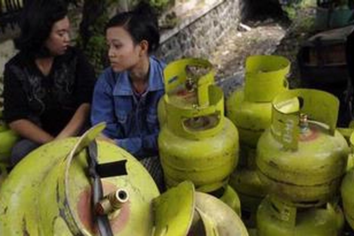 Kenali cara pemakaiannya yang benar agar terhindar dari ledakan tabung gas elpiji akibat kelalaian. 