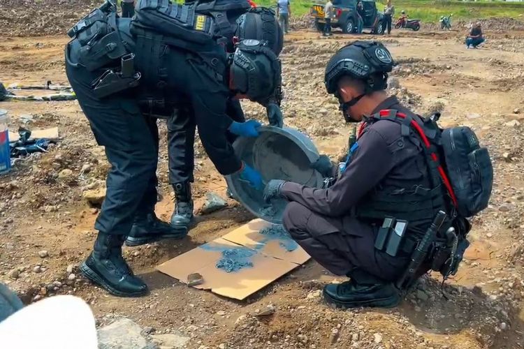 Sisa Bahan Peledak dari Balon Udara yang Meledak di Semarang Dimusnahkan Polisi