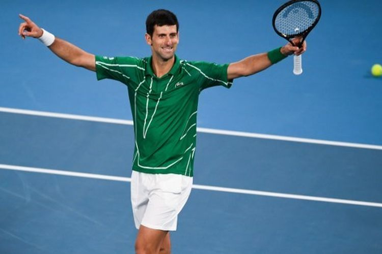 Petenis asal Serbia, Novak Djokovic berhasil meraih gelar juara Australian Open 2020 setelah menundukkan Dominic Thiem pada pertandingan final yang digelar di Rod Laver Arena, Melbourne, Minggu (2/2/2020).