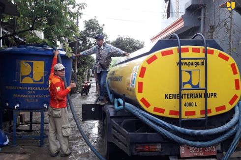 Mobil Air Bersih hingga Toilet Dikirim, Bantu Tangani Banjir di Kota Serang 