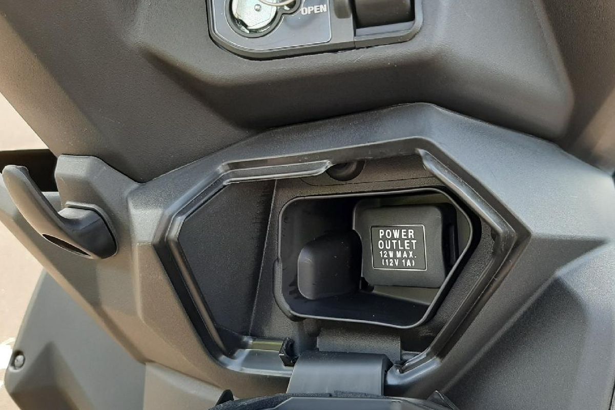 Soket Charger Honda BeAT 2020