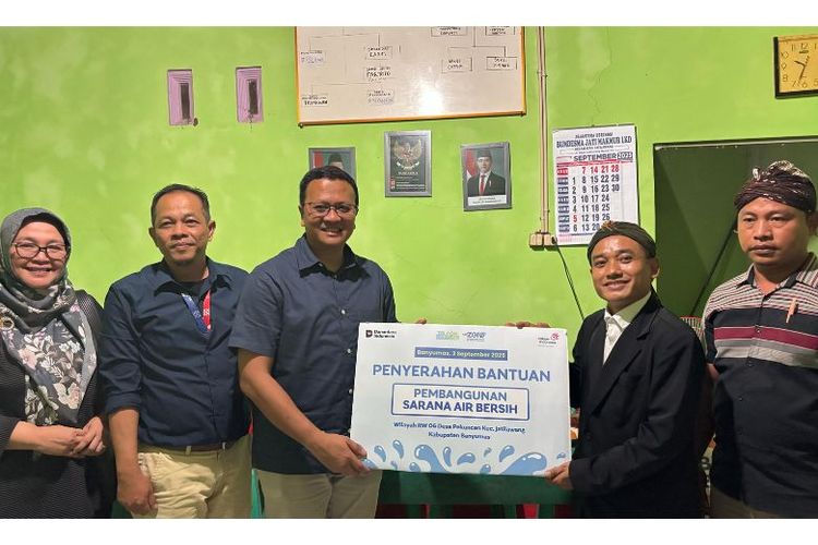 Telkom Bangun Sarana Air Bersih bagi Masyarakat Adat Bonokeling di Banyumas