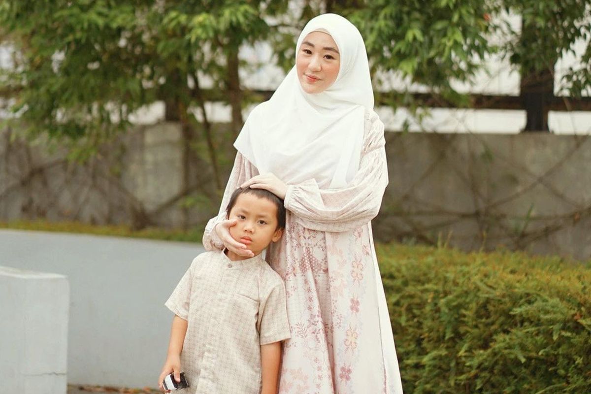 Larissa Chou baru-baru ini membagikan pengalamannya kala menjadi ibu tunggal bagi anak semata wayangnya, Yusuf.