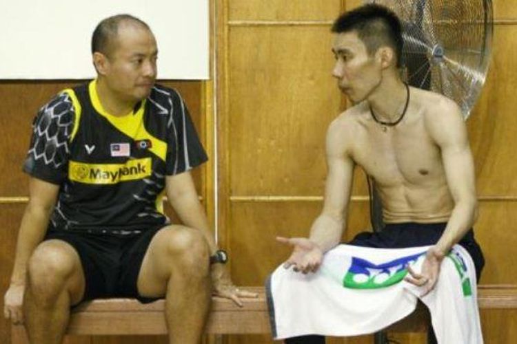 Lee Chong Wei (kanan) dan pelatihnya asal Indonesia, Hendrawan