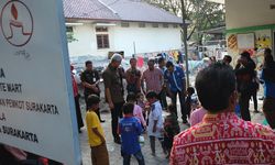 Peringati Hari Anak, Ganjar Ajak Anak dengan HIV/AIDS Bermain Bola
