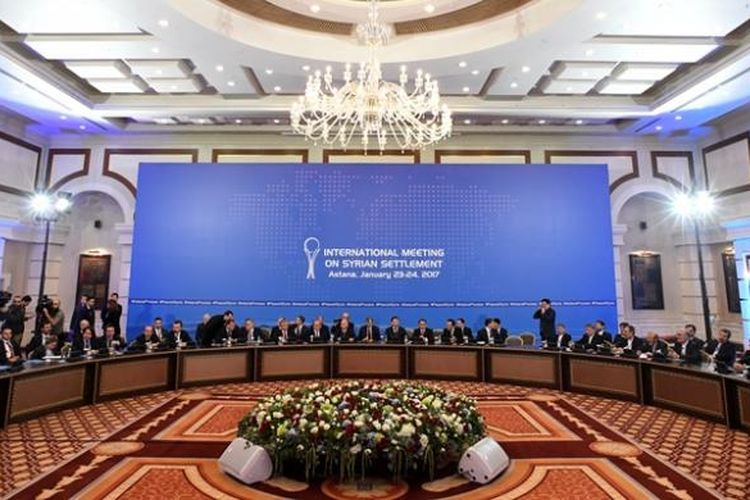 Perwakilan kelompok pemberontak dan pemerintah Suriah bertemu di Astana, Kazakhstan, Senin (23/1/2017), untuk membicarakan upaya penyelesaian konflik bersenjata.