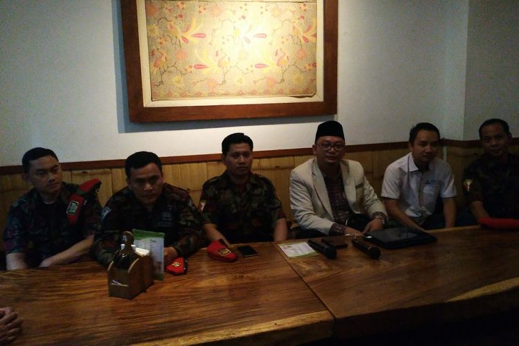 Pimpinan Wilayah Pemuda Muhammadiyah Jawa Barat menentang seruan people power yang dikumandangkan oleh mantan Ketua Umum Pimpinan Pusat Muhammadiyah dan Politisi Senior Partai Amanat Nasional (PAN), Amien Rais. 