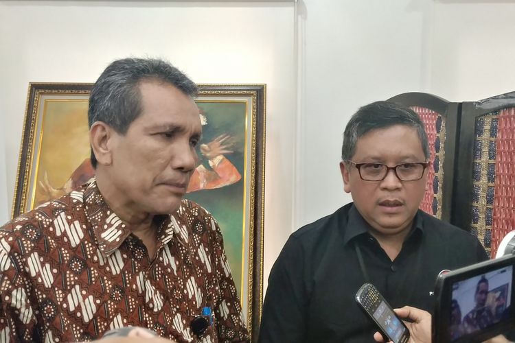 Direktur Pencegahan KPK Pahala Nainggolan dan Sekjen PDI-P Hasto Kristiyanto bertemu  di Kantor DPP PDI-P, Diponegoro, Jakarta, Kamis (31/8/2017).