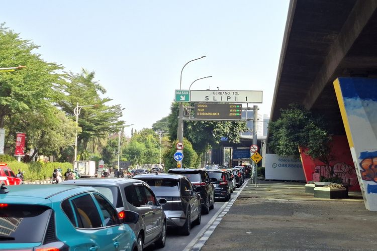 Gerbang Tol Slipi Kembali Dibuka usai Kericuhan hingga Dini Hari, Tak Ada Kerusakan