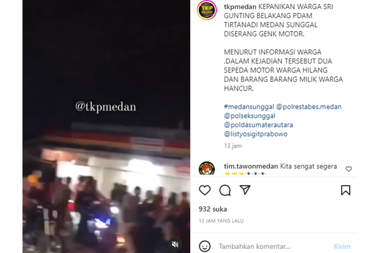 Tangkapan layar unggahan video bernarasi kepanikan warga Medan Sunggal, Kota Medan, Sumatera Utara diserang geng motor.