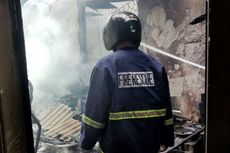 Tungku Kayu Tak Dimatikan Usai Rebus Ketupat, Dapur Warga di Blitar Hangus Terbakar