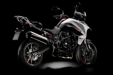 Motor Baru Benelli TRK 702 & 702 X, Banderol mulai Rp 120 Jutaan