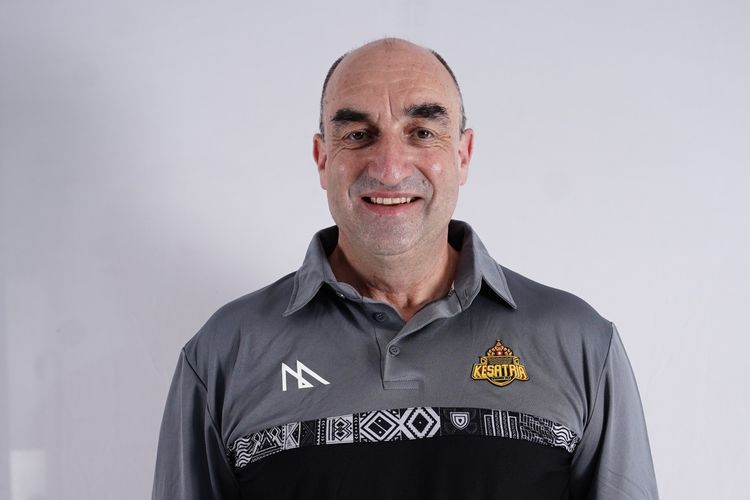 Coach Kesatria Bengawan Solo, Anthony (A. Hani Gerbeloto).