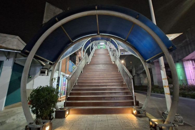 Vandalisme dan Terkendala Listrik Jadi Biang Kerok Lift JPO di Jaksel Mati Berbulan-bulan