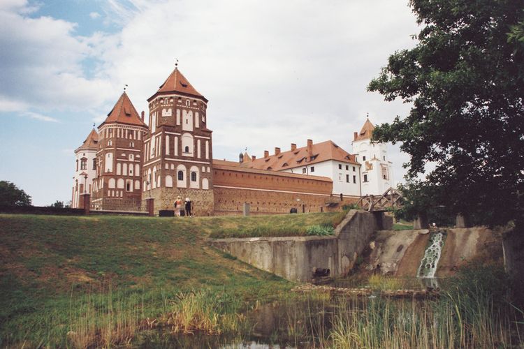 Kastil Mir, Belarusia