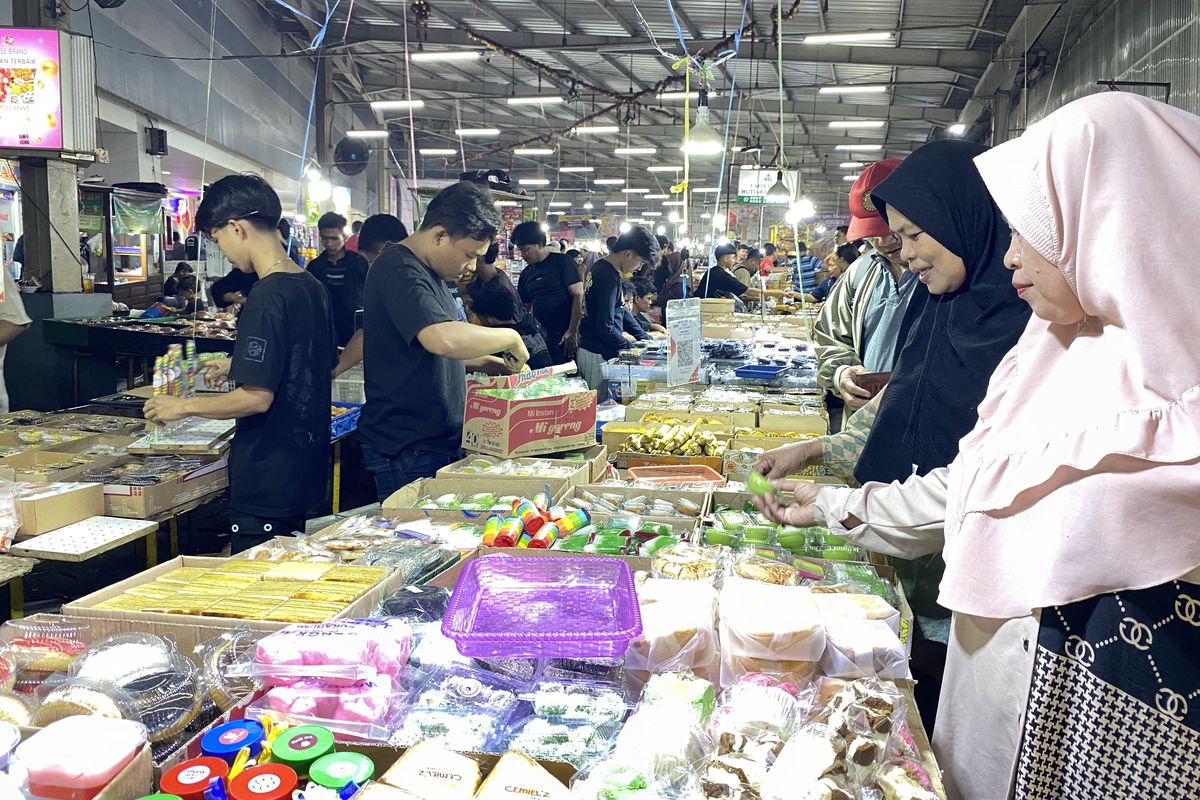 Subuh Bukan Sekadar Tempat Jajan, Pasar Kue Subuh Senen Jadi Tumpuan Ekonomi UMKM