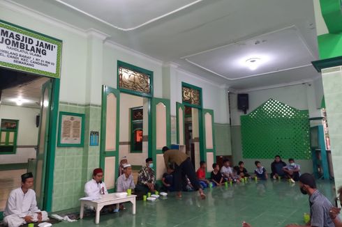 Tradisi Jaburan di Masjid Jami Jomblang, Mendengar Kajian lalu Berbuka Bersama