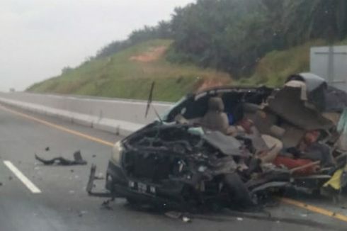 Kecelakaan Maut Innova Tabrak Truk di Tol Pekanbaru-Dumai, Sopir Diduga Mengantuk, 5 Penumpangnya Tewas
