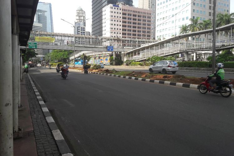 Suasana Jalan Jenderal Sudirman di kawasan Dukuh Atas, Rabu (7/3/2018)