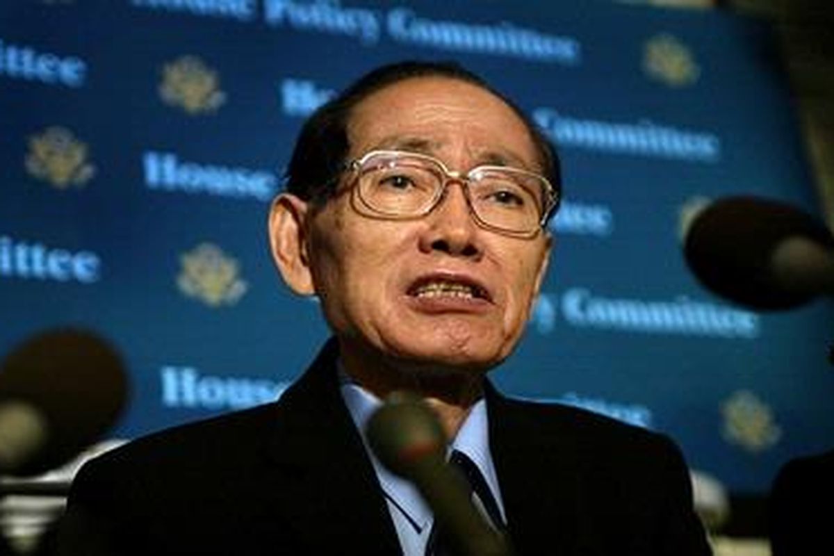 Hwang Jang-yop, mantan pejabat tinggi Korut yang membelot ke Korsel