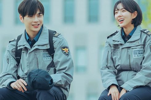 Kekompakan Kang Daniel dan Chae Soo Bin di Drama Rookie Cops