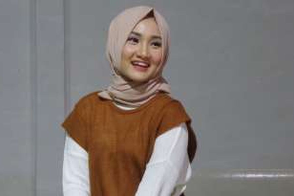 Fatin Shidqia saat shooting video klip 