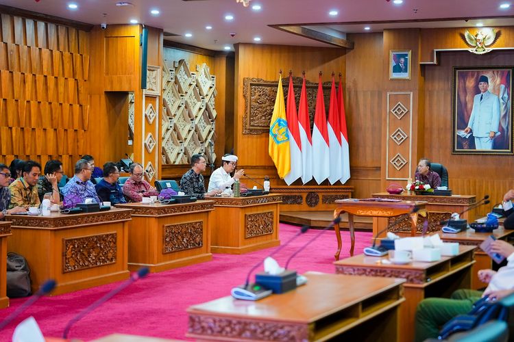 Bali dan KAI Kembangkan Trem Listrik Rute Bandara-Canggu, Beroperasi 2028