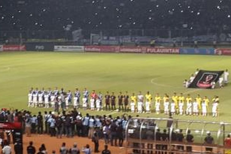 Final Piala Presiden 2015 mempertemukan Persib Bandung dan Sriwijaya FC, Minggu (18/10/2015). 