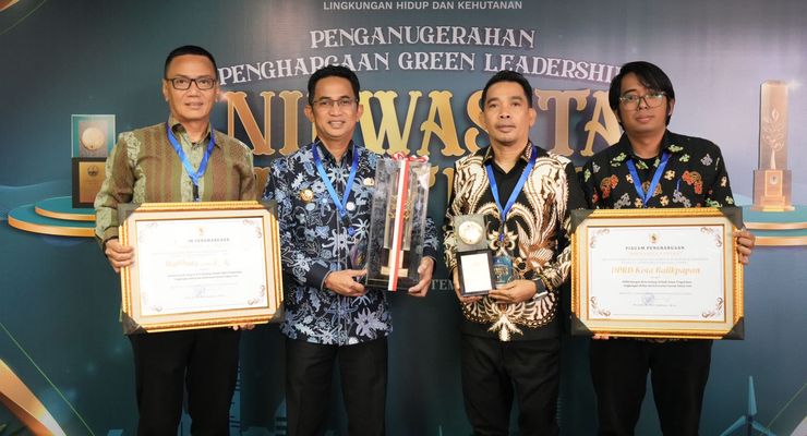 Rahmad Mas'ud Sabet Green Leadership Nirwasita Tantra 2023