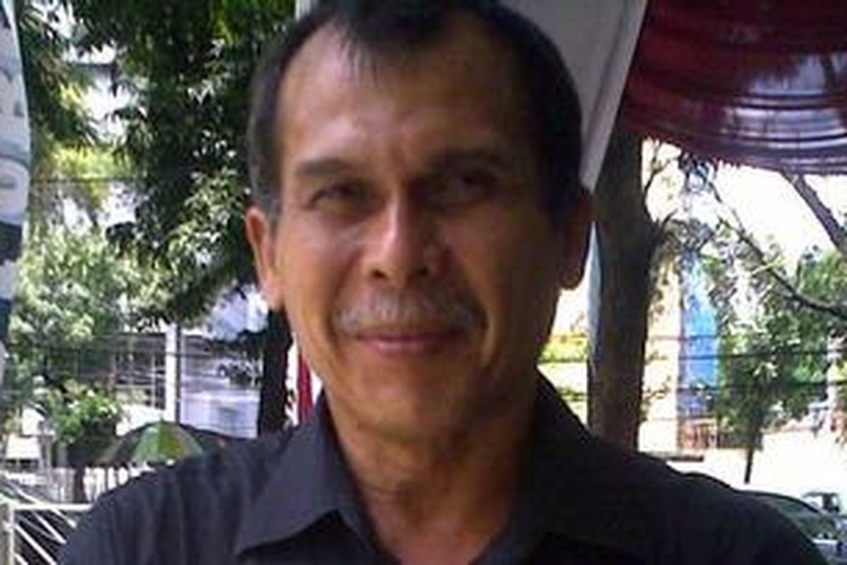 Sarmen, warga Pramuka Jakarta Pusat, berharap membeli saham perdana PT Krakatau Steel pada terakhir, besok.