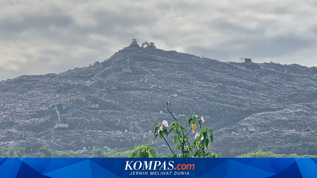 Bantargebang Jadi Bom Waktu, Tinggi Gunungan Sampah Hampir Setengah Monas