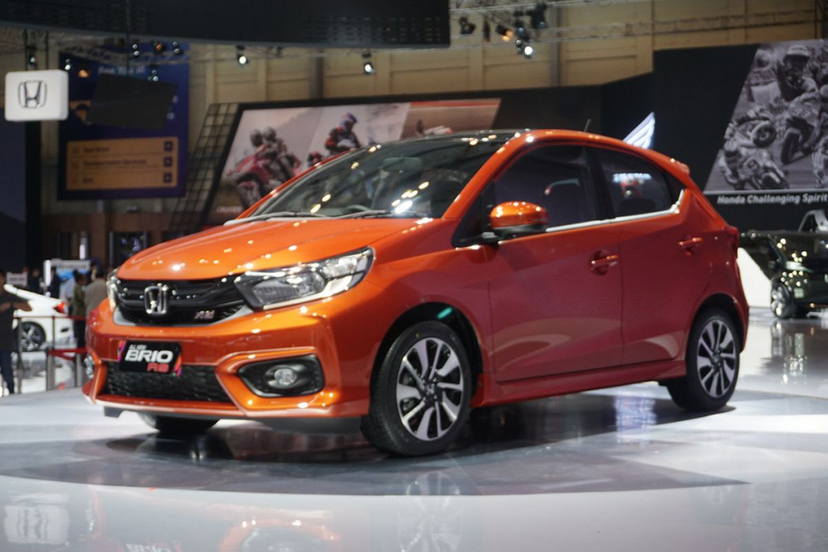 Beragam kendaraan terbaru di pameran GIIAS 2018. Pameran ini akan diselenggarakan mulai 2 Agustus hingga 12 Agustus 2018. Honda memperkenalkan Brio terbaru.