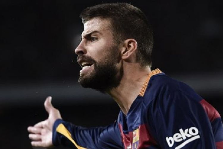 Bek Barcelona, Gerard Pique. 