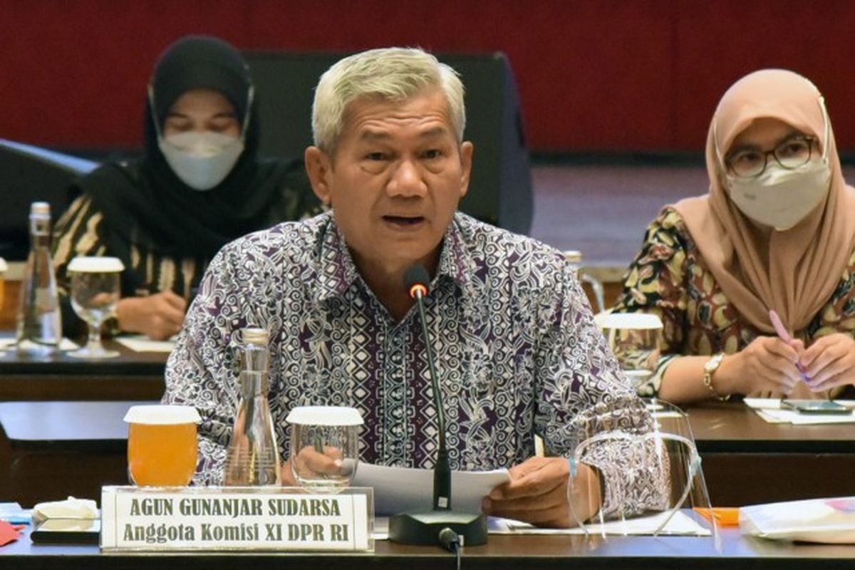 Anggota Komisi XI DPR RI Agun Gunandjar Sudarsa saat memimpin kunjungan Komisi XI DPR RI ke Provinsi Sumatera Utara, Rabu (27/10/2021).