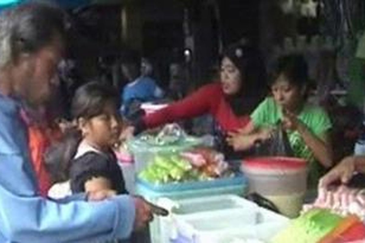 Pusat penjulan di pasar sentral Wonomulyo jadi alternatif tempat membeli tajil untuk berbuka puasa.