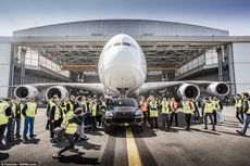 Porsche Cayenne Versus Airbus SuperJumbo 