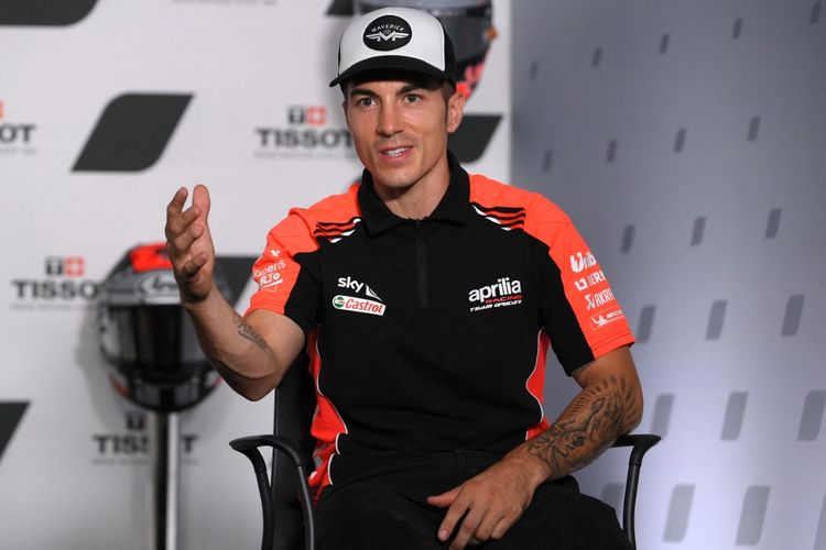 Pebalap Aprilia Racing, Maverick Vinales, saat konferensi pers menjelang MotoGP Aragon 2021 di Sirkuit MotorLand Aragon, Kamis (9/9/2021). 