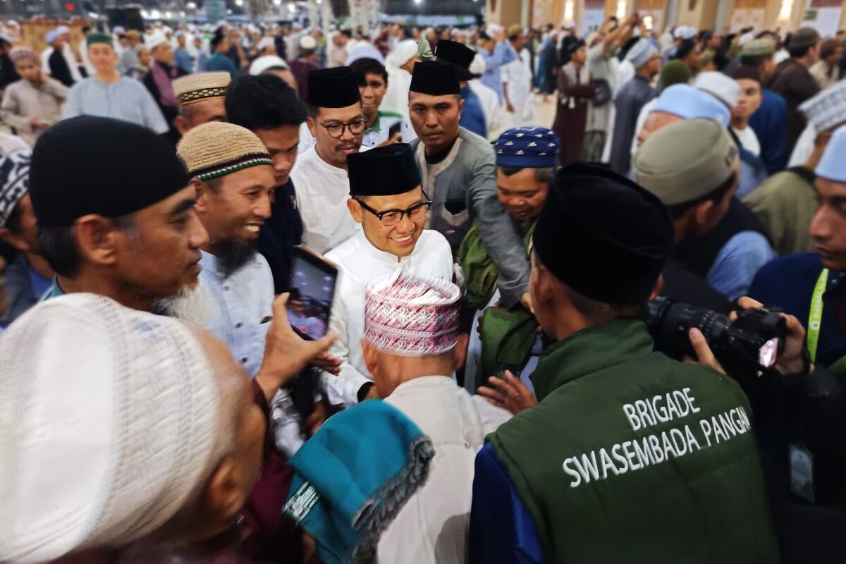 Menteri Koordinator Pemberdayaan Masyarakat Muhaimin Iskandar menghadiri Ijtima di Pondoek Pesantren Al Fatah Temboro. Dalam sambutannya dia mengaku ada 30.000 warga miskin ekstrem yang harus ditangani pemerintah dengan anggaran Rp 500 triliun pertahun.
