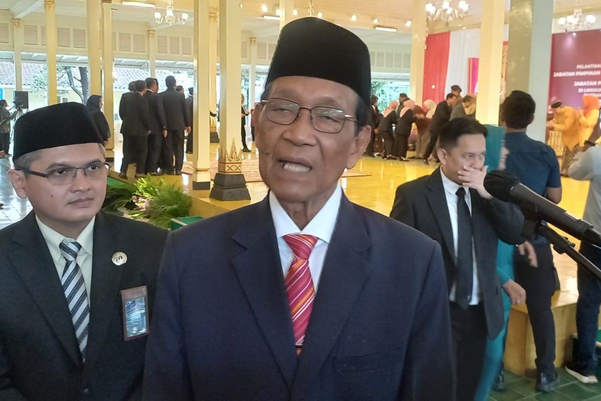 Bantu Biaya Hidup 1.296 Mahasiswa asal Sumatera, Sri Sultan: Jangan Sampai Putus Sekolah