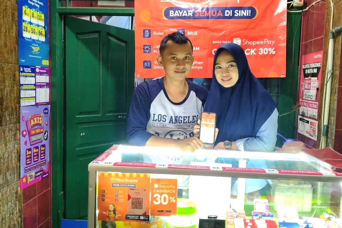 Andika dan Dewi mitra shopee