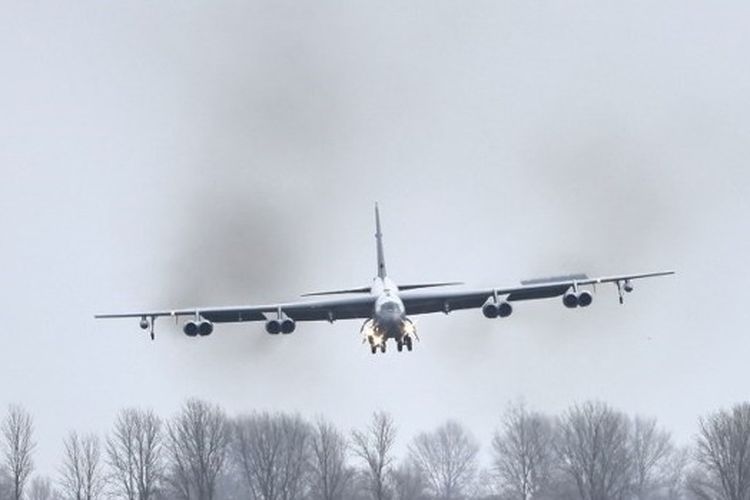Pesawat Pengebom B-52 AS Jatuh, 8 Orang Dikhawatirkan Tewas