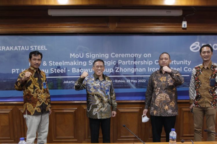 Penandatanganan nota kesepahaman Krakatau Steel dan Baowu Group Zhongnan Co. Ltd, Rabu (25/5/2022).